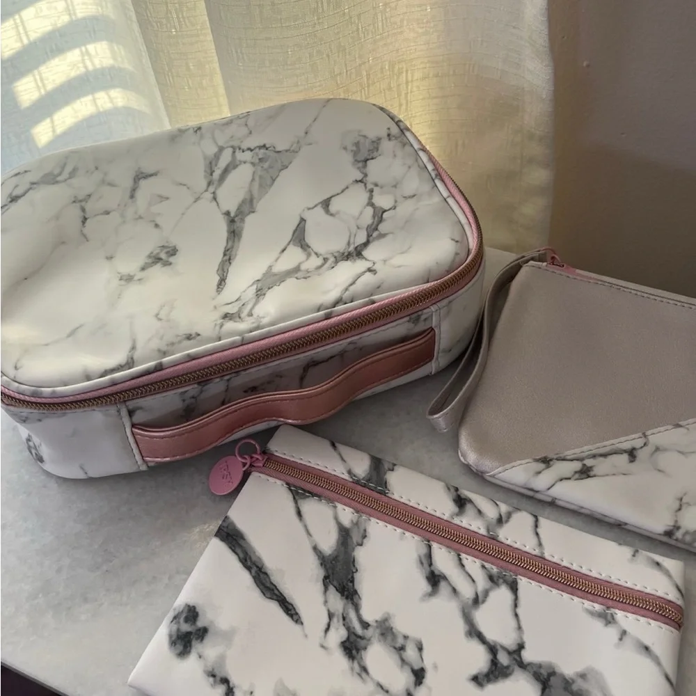 Marble Ipsy Bag & Wristlet Set
